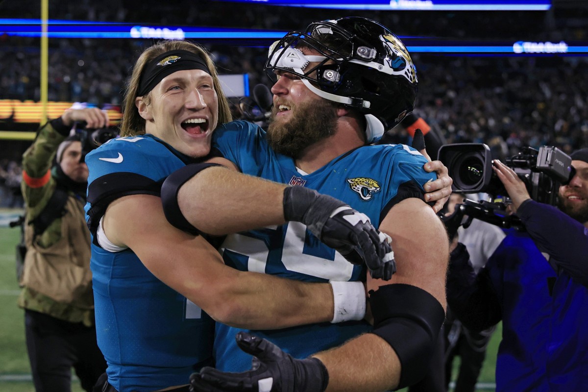 Jacksonville Jaguars' Walker Little Takes a Monumental Step During Win Over  Los Angeles Chargers - Sports Illustrated Jacksonville Jaguars News,  Analysis and More