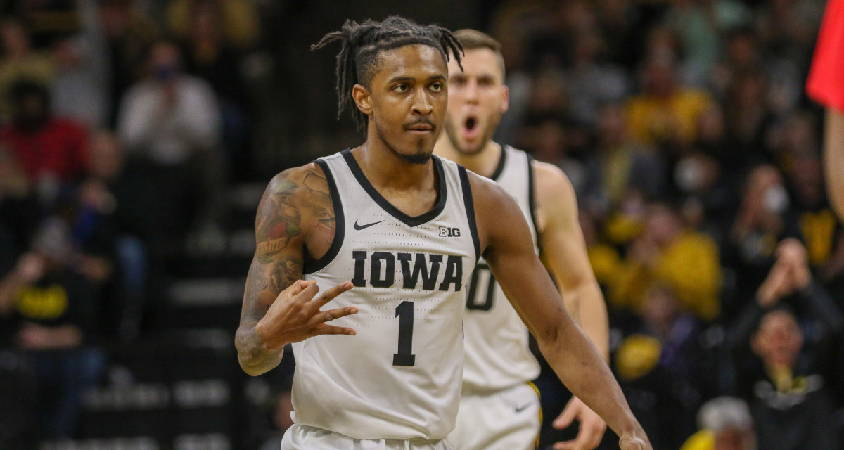 Iowa Basketball Bests Maryland Sunday