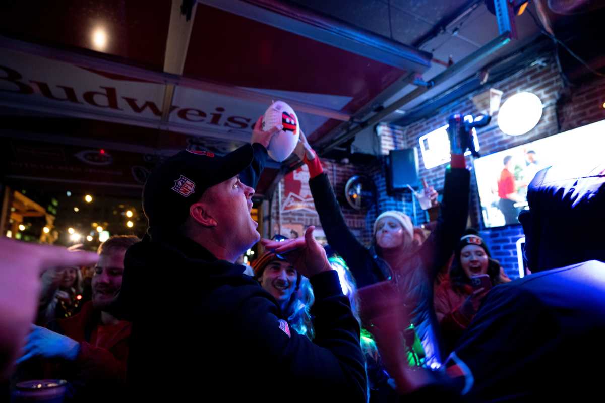 Bengals coach Zac Taylor got carded at bar after playoff win - Sports  Illustrated