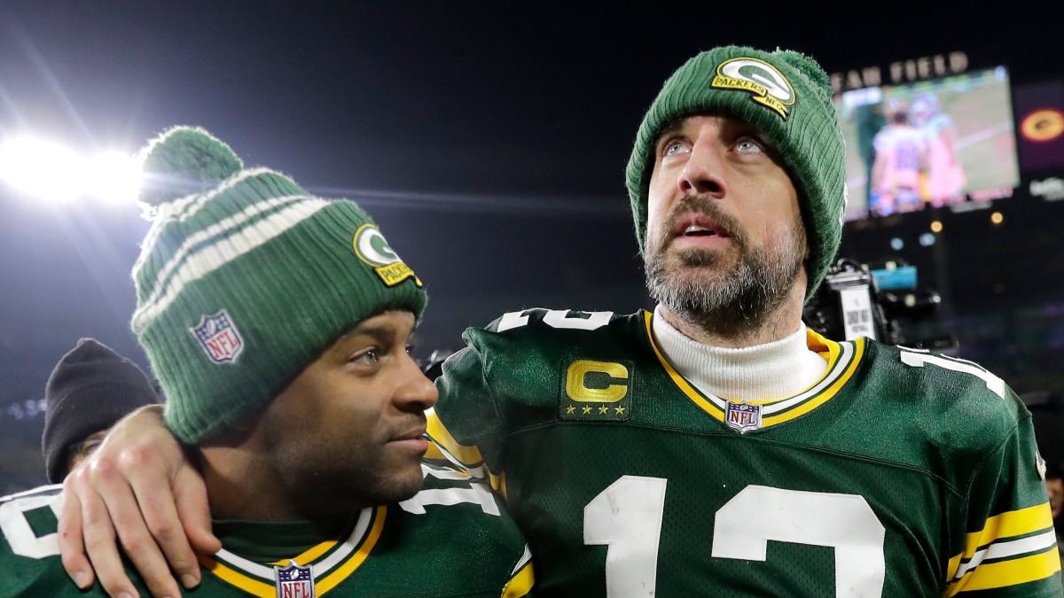 Aaron Rodgers Says He Will 'Definitely' Finish His Career with Packers