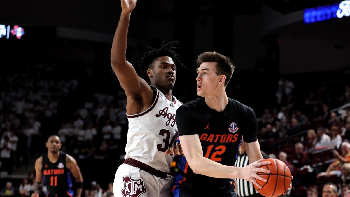 Gators Fail to Overcome Historically Poor First Half, Fall 54-52 to ...