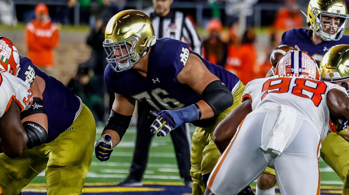 PFF: Notre Dame's Joe Alt best OT prospect since Penei Sewell