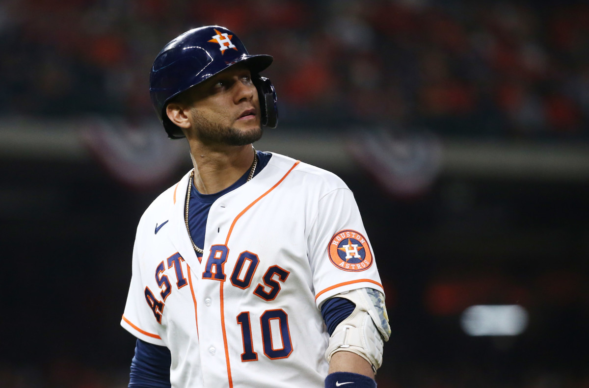 Yuli Gurriel Close To Joining Miami Marlins - Sports Illustrated