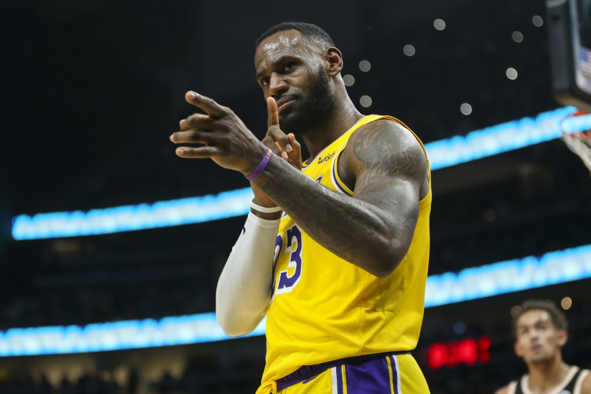 LeBron James' Injury Status For Spurs-Lakers Game - Fastbreak On FanNation