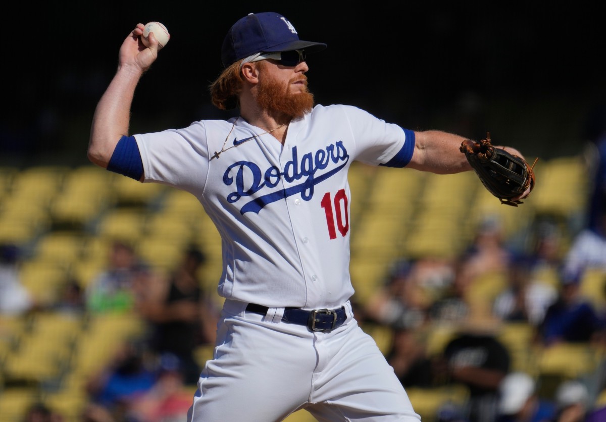 Dodgers Justin Turner is Really Proud of His One Career Pitching