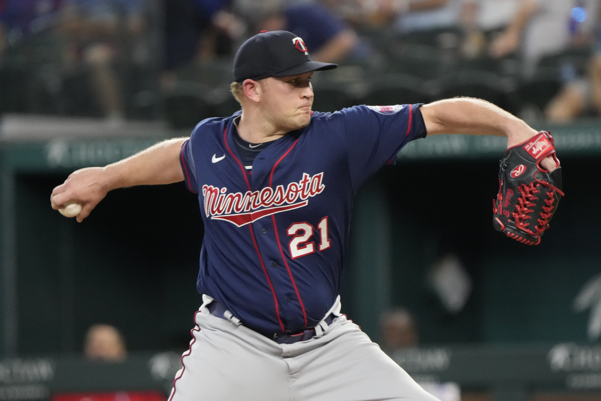 Chicago Cubs Signing Former Twins Reliever Tyler Duffey to a Minor League  Deal - Bleacher Nation