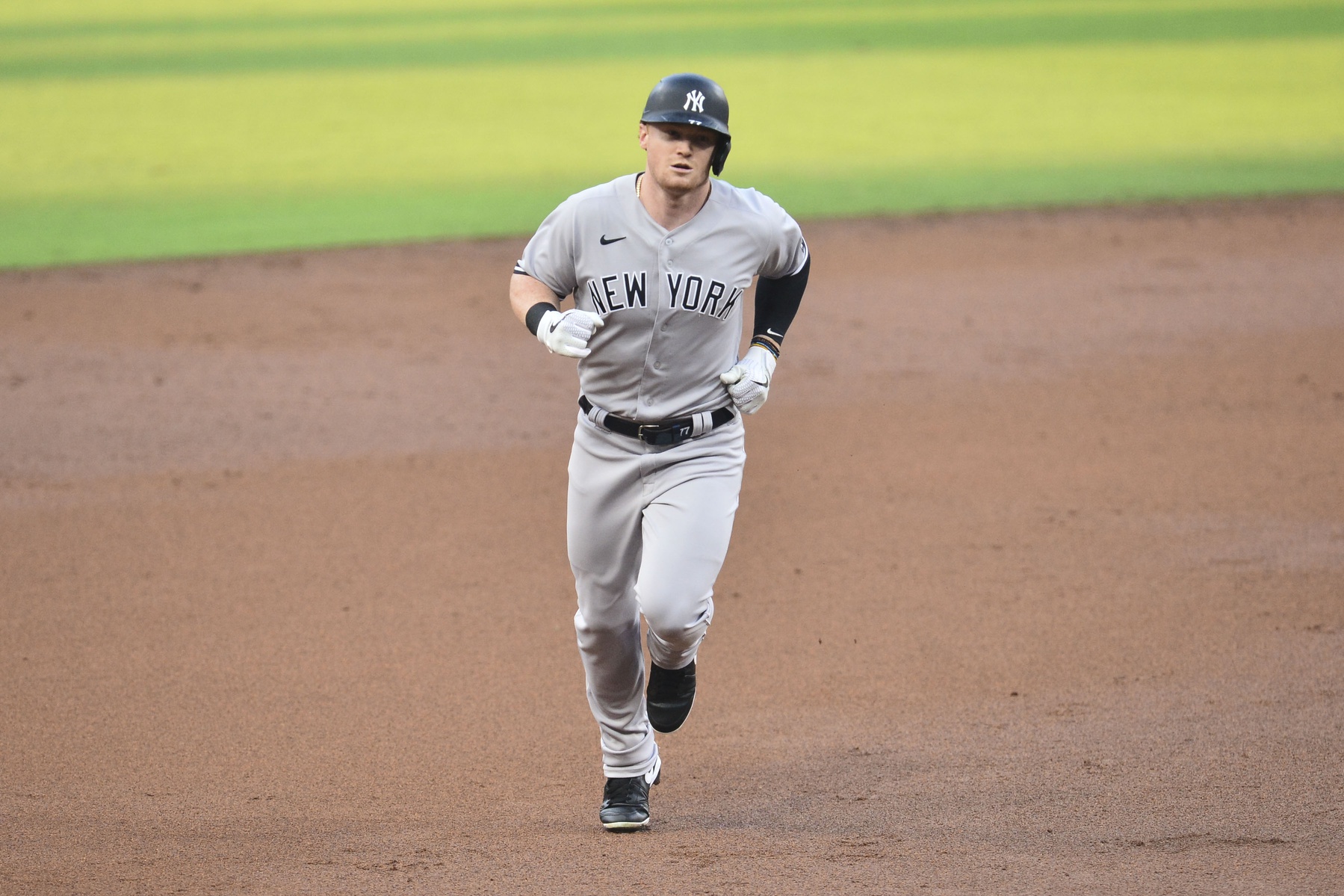 Cubs Set to Sign Former Yankees Outfielder Clint Frazier