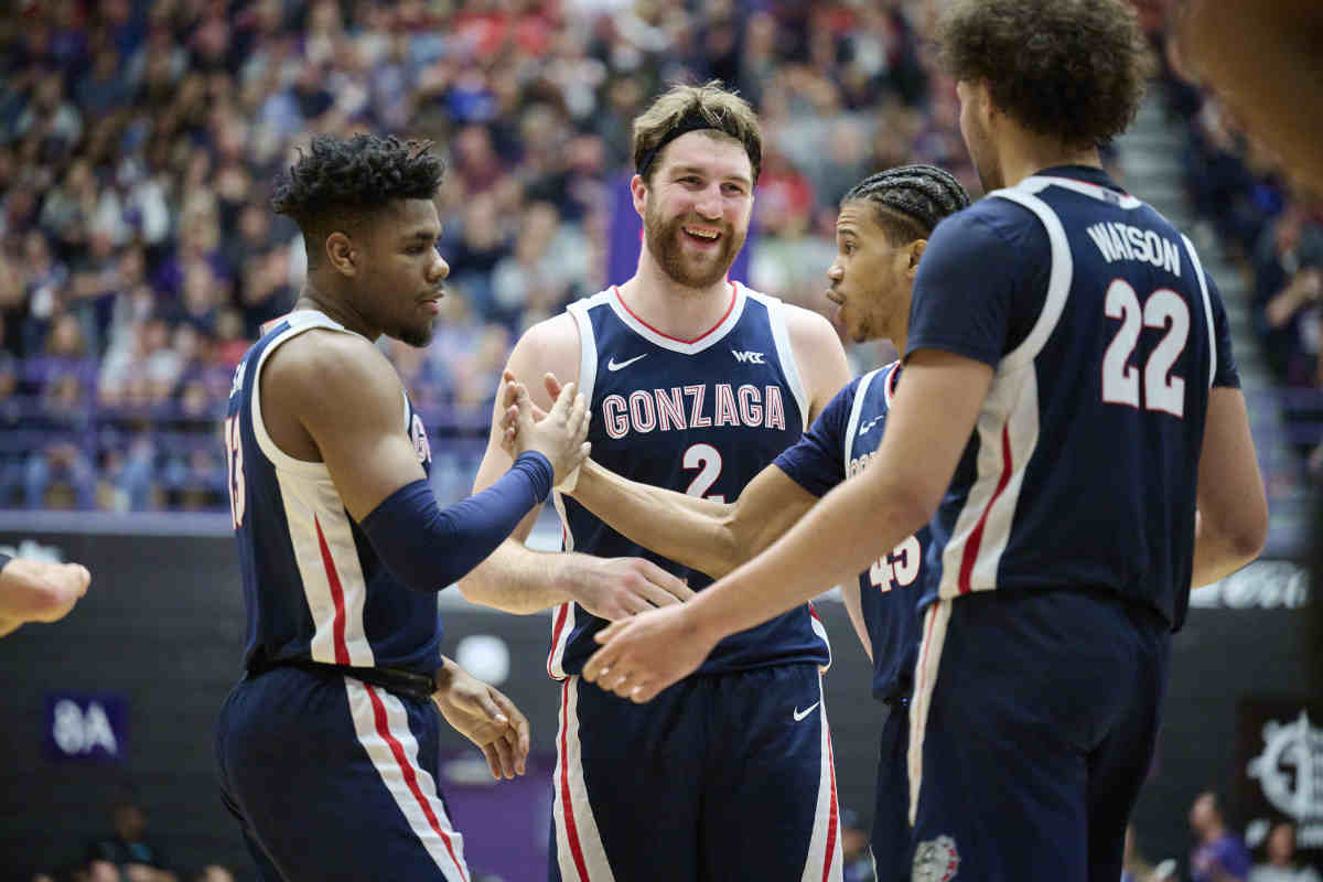 Men's College Basketball Rankings: Gonzaga Moves Up To No. 12 In AP Top ...