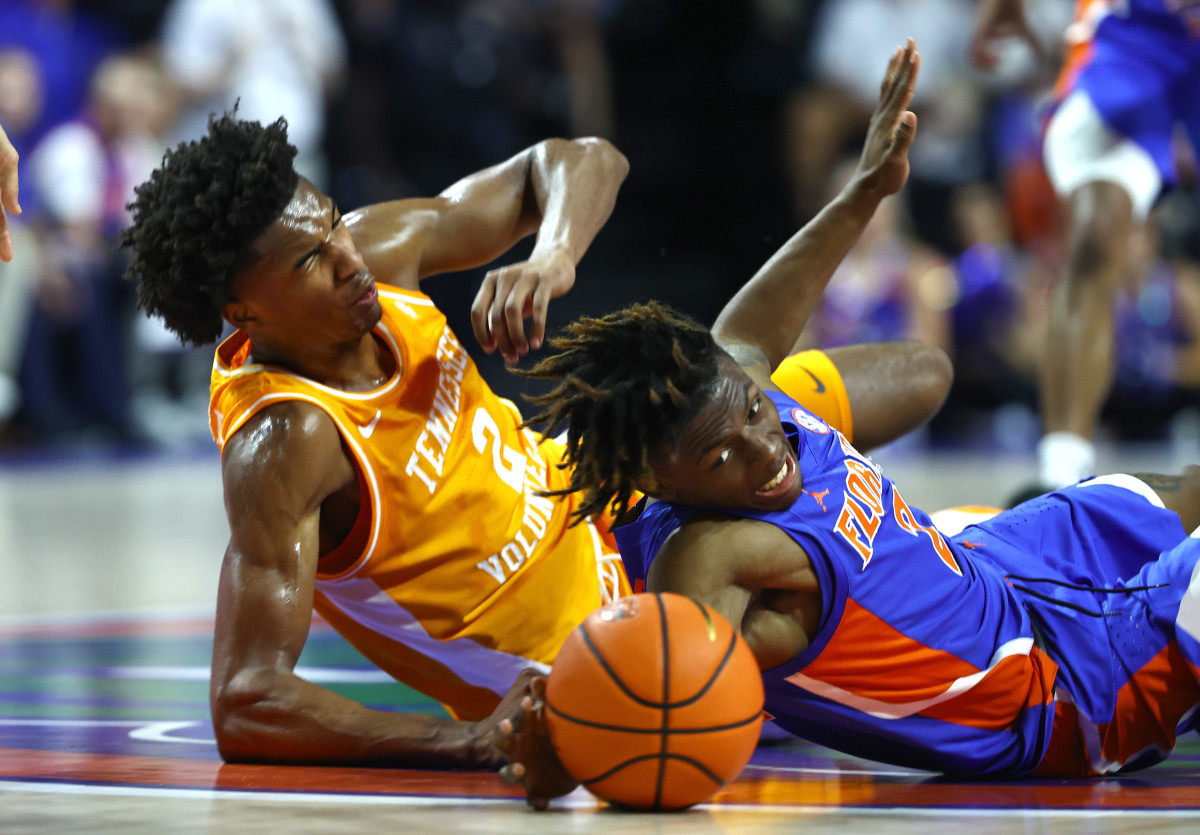 Florida Basketball Defeat Tennessee Volunteers - Sports Illustrated ...