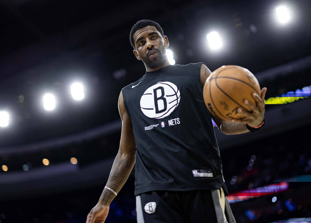 Lakers Rumors: Insider Proposes 4-Player Trade To Get Kyrie Irving To ...