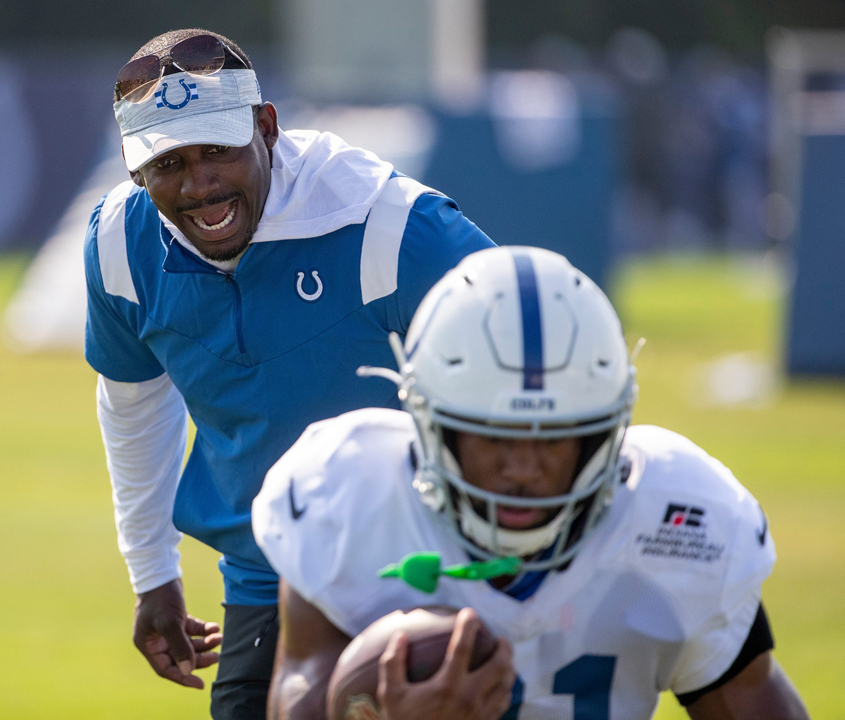 movethesticks, are the @detroitlionsnfl winning the Draft? 