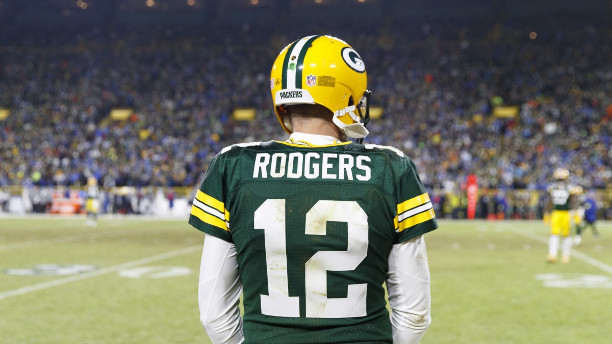 Betting line for Packers-Chiefs shifts dramatically after Rodgers news