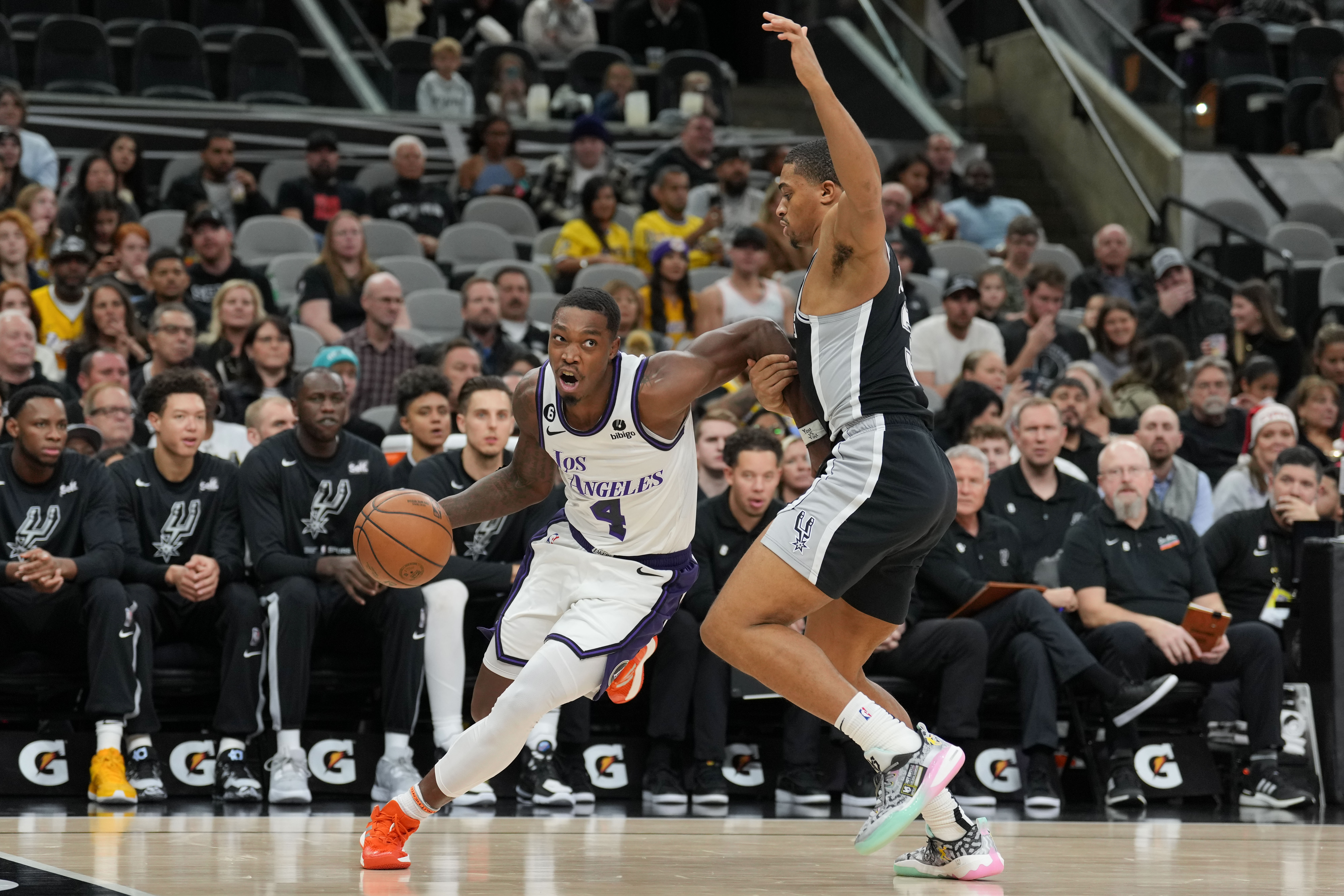 How San Antonio Spurs Ex Lonnie Walker IV Became A Part Of Los Angeles ...