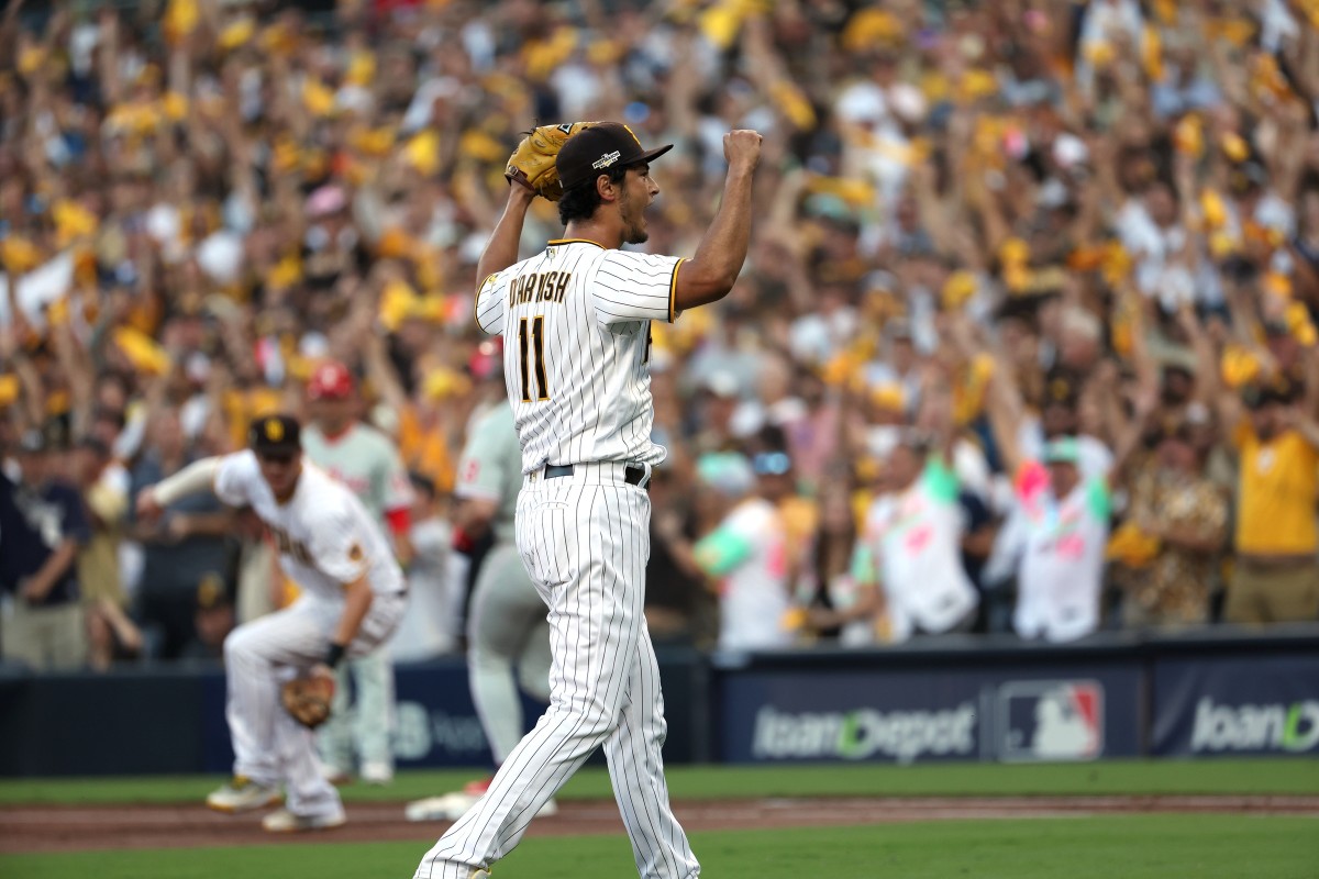 san-diego-padres-extend-yu-darvish--give-six-year-contract