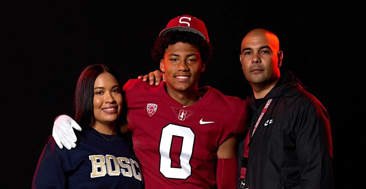 Stanford defensive back Jshawn Frausto-Ramos