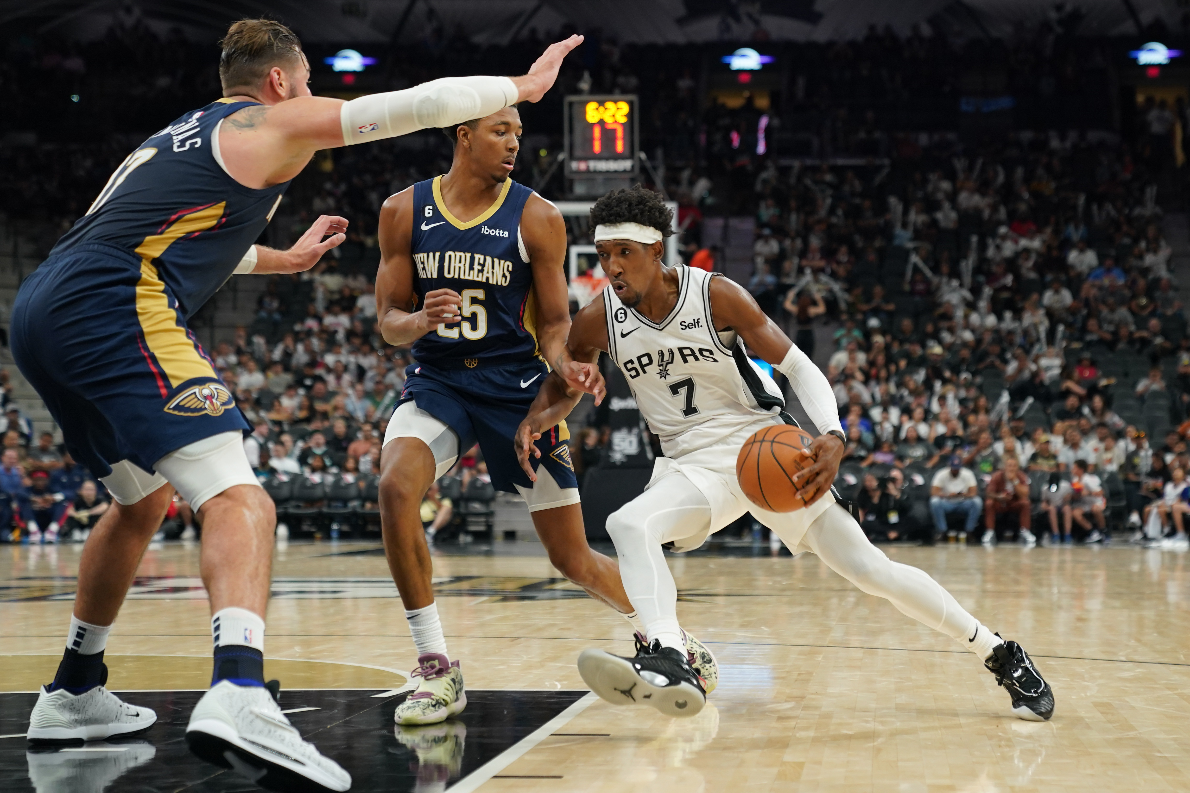 San Antonio Spurs Trade Josh Richardson to Pelicans for Devonte' Graham 