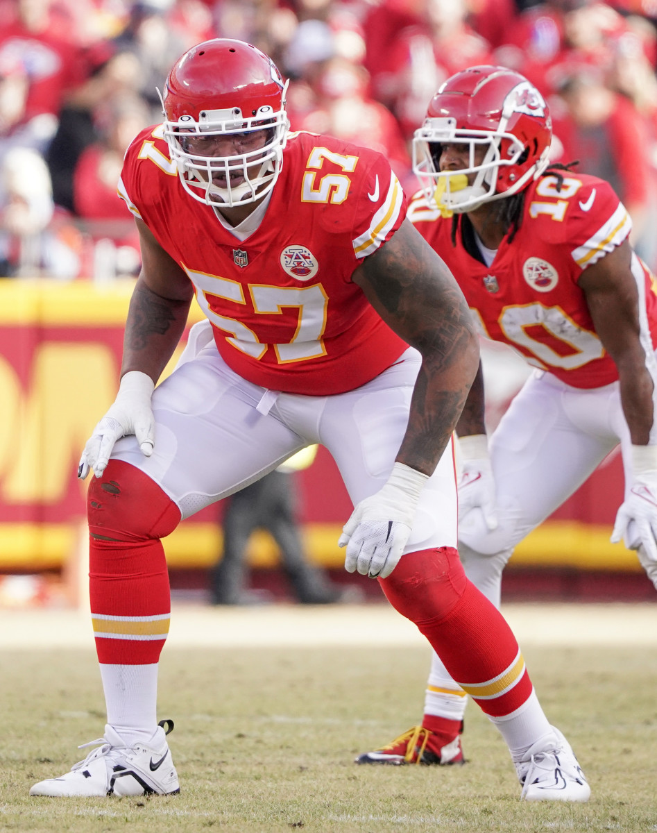 KC Chiefs' Orlando Brown of NFL tries to emulate his father