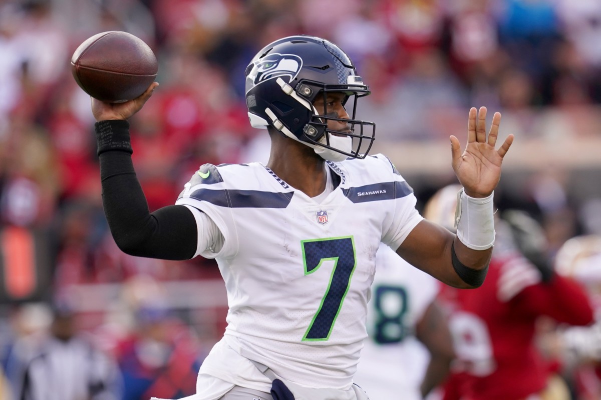 Geno Smith Named AP Comeback Player Of The Year - Sports Illustrated ...