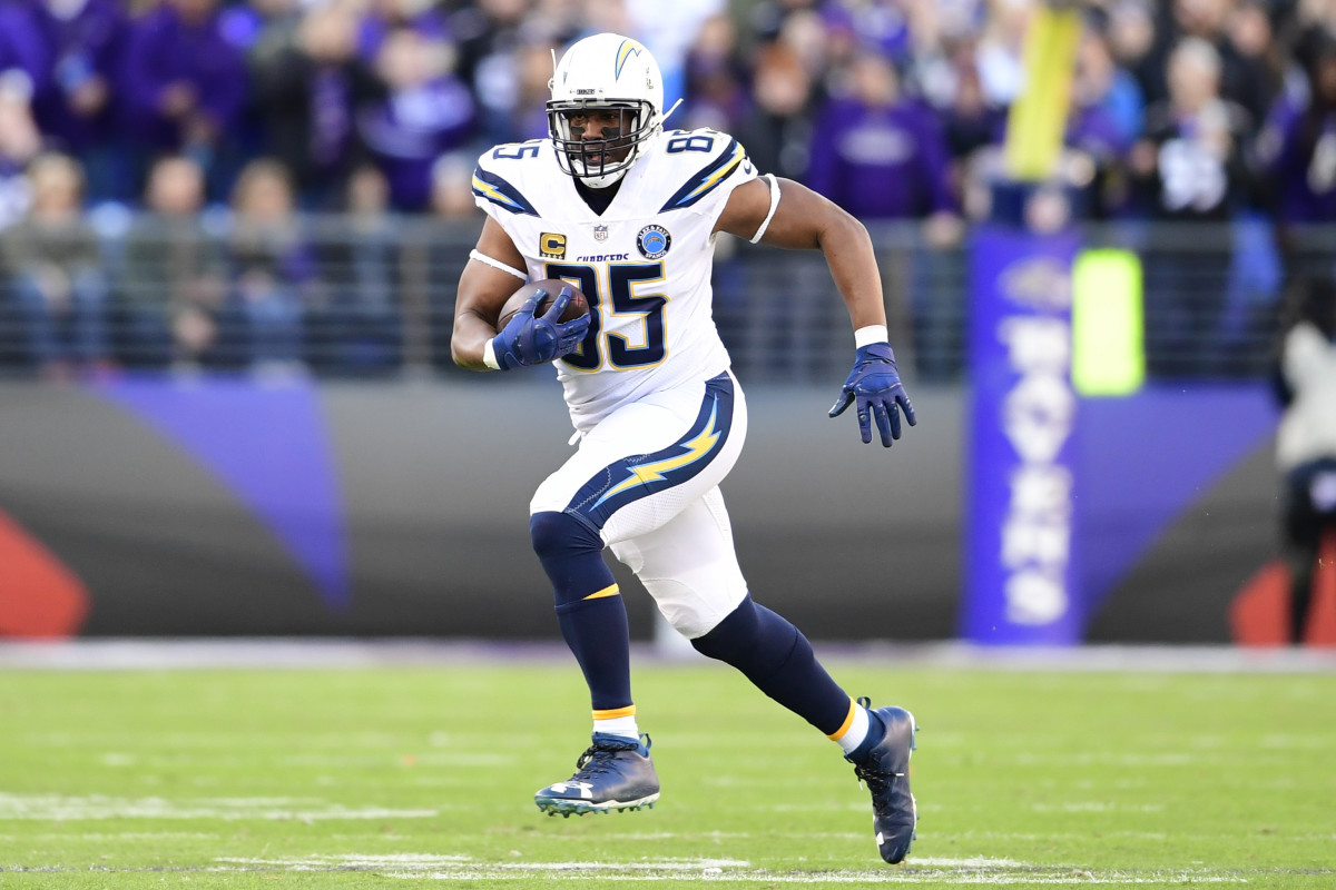 NFL great Antonio Gates named to Chargers Hall of Fame