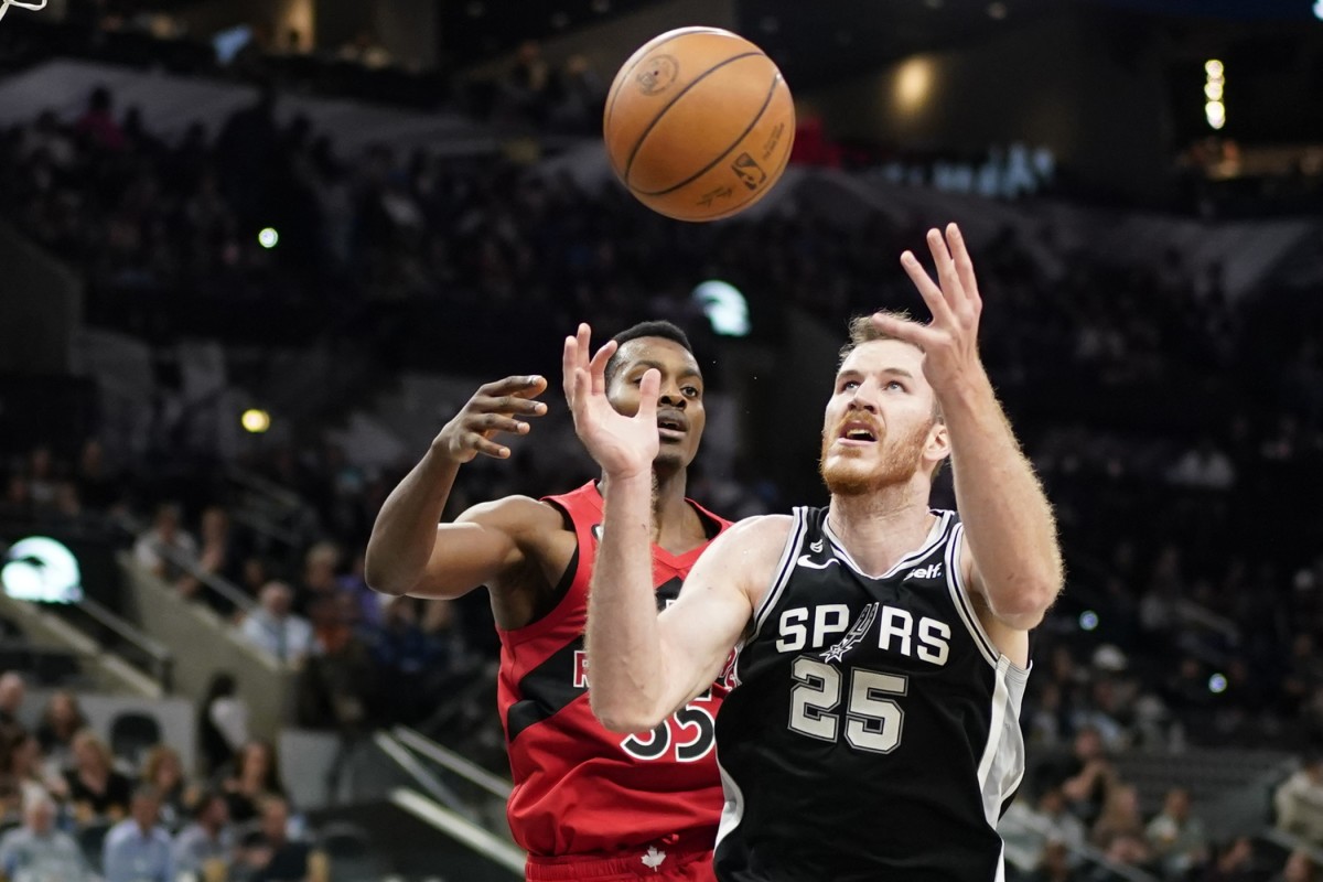 NBA trade rumors: San Antonio Spurs want 2 first-round picks for Jakob  Poeltl 