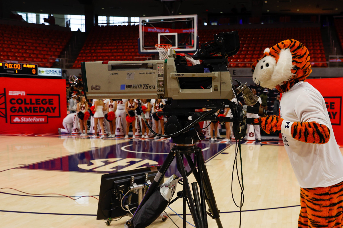 Aubie running a camera