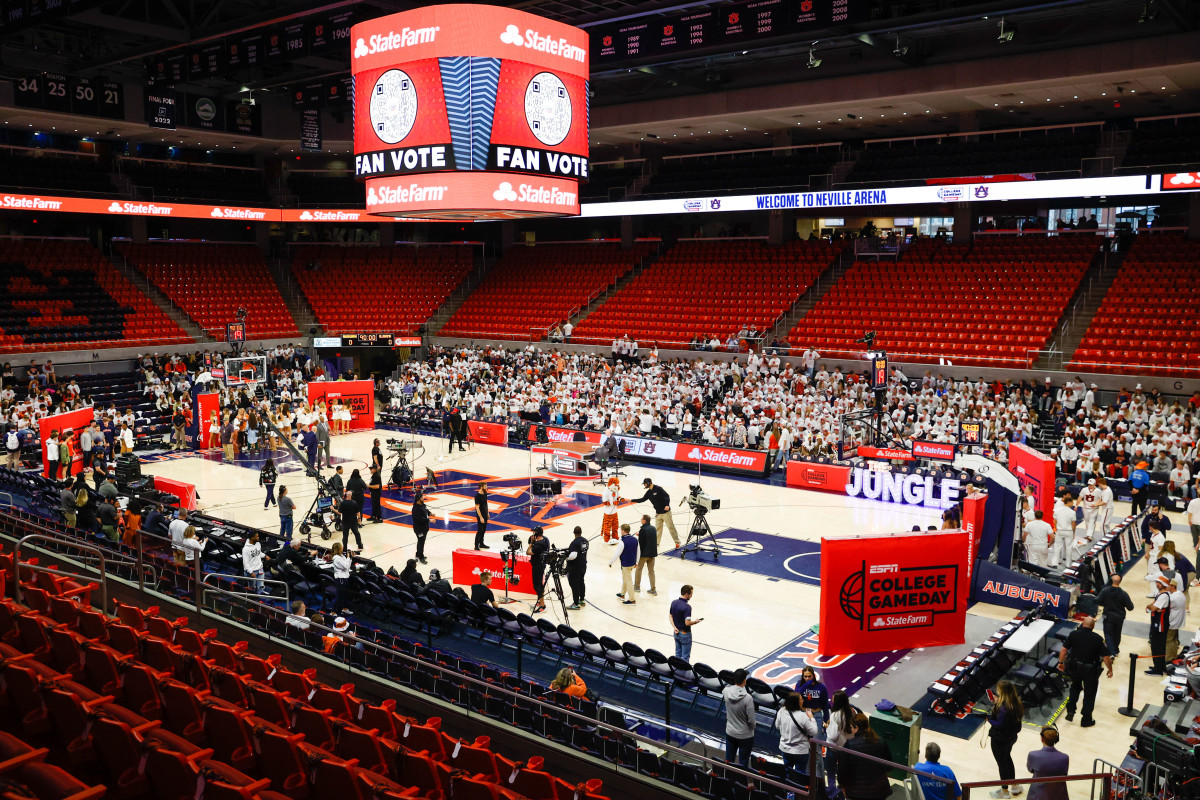 College Gameday at Auburn vs Alabama basketball.