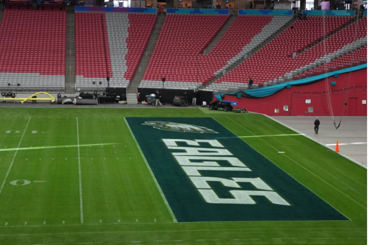 AWESOME: Time-lapse at Phoenix Stadium 