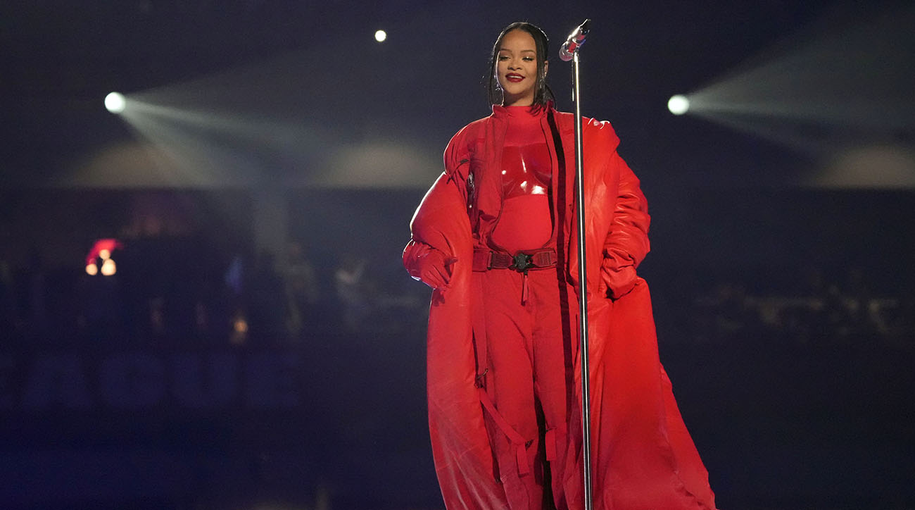 Rihanna Pregnant With Second Child, Reps Confirm After Super Bowl