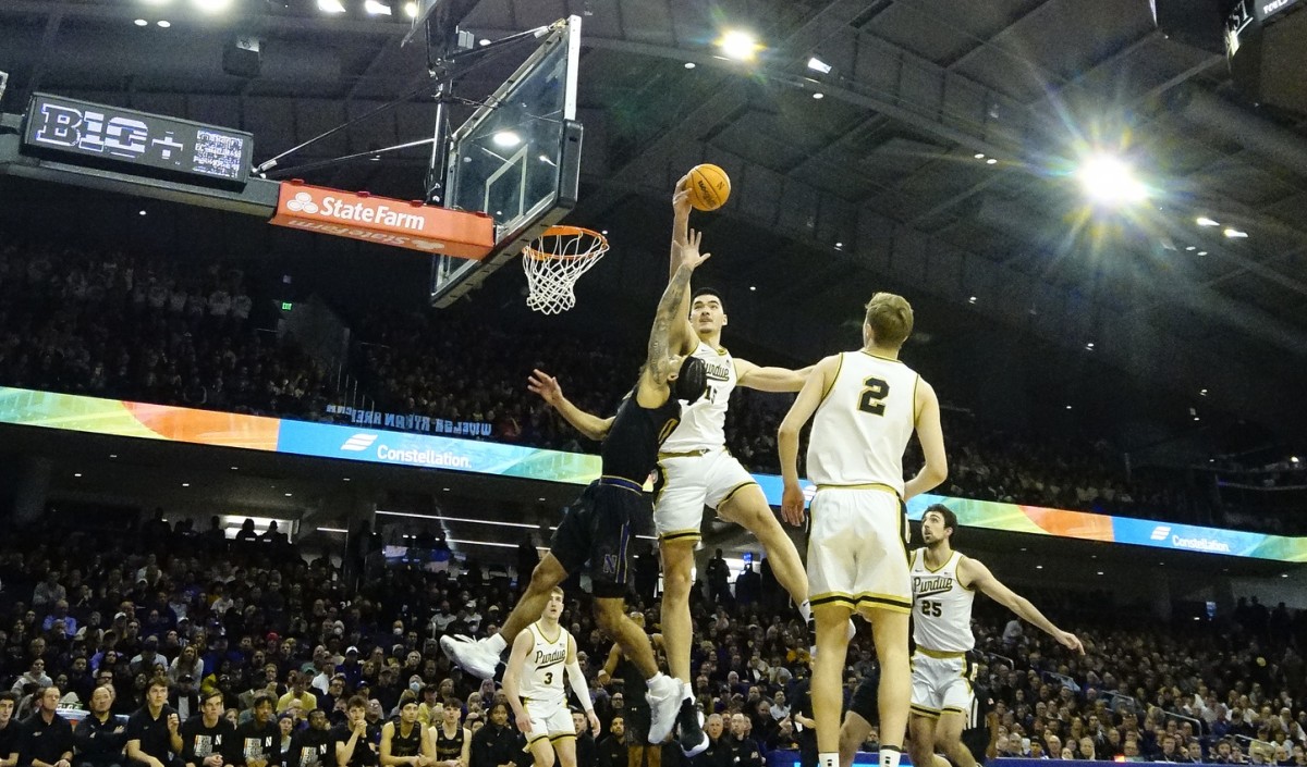 zach edey another block at northwestern