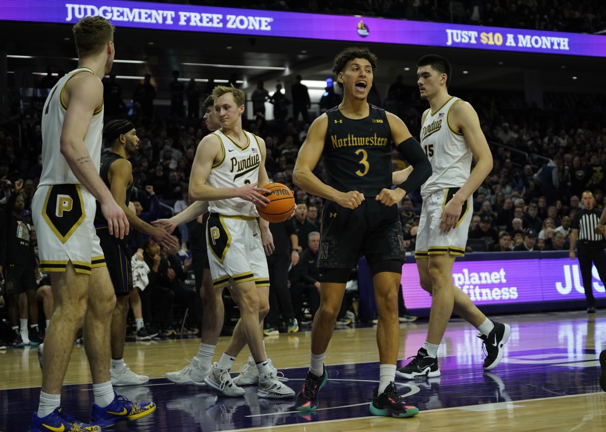 Purdue Falls To No 3 In Latest Ap Top 25 College Basketball Poll Sports Illustrated Purdue