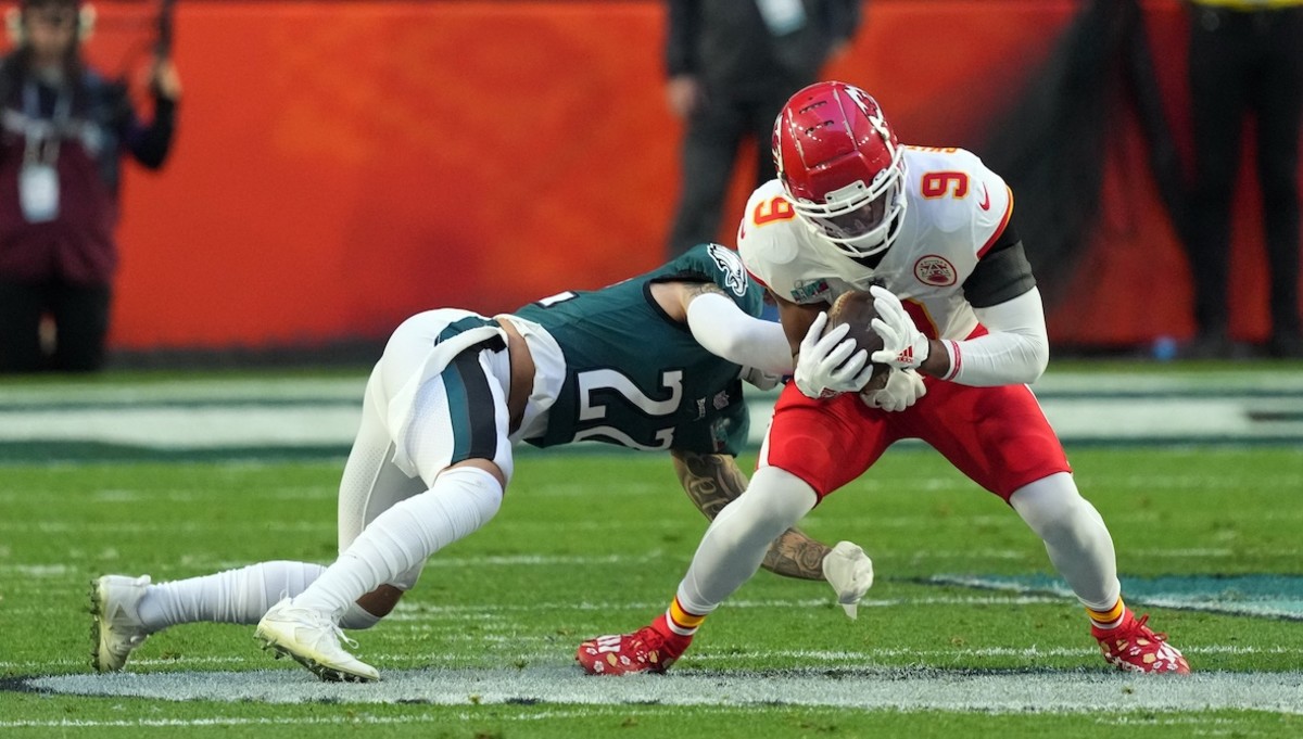 Emotional JuJu Smith-Schuster grateful to 'chase a Super Bowl ring' with  Chiefs