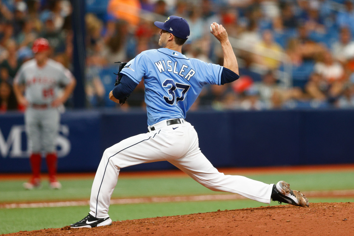 SF Giants sign former Rays reliever to a minor-league deal