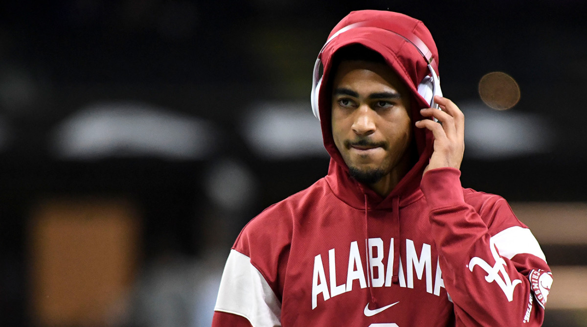 Alabama quarterback Bryce Young (9) goes through his pregame warmup routine before the Crimson Tide faced Kansas State in the 2022 Sugar Bowl at Caesars Superdome