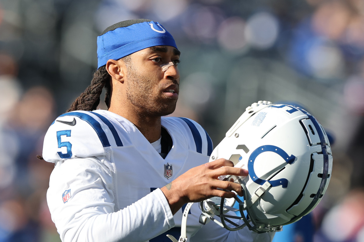 South Carolina Football Alum & NFL Star Stephon Gilmore Traded to the  Dallas Cowboys - Sports Illustrated South Carolina Gamecocks News, Analysis  and More