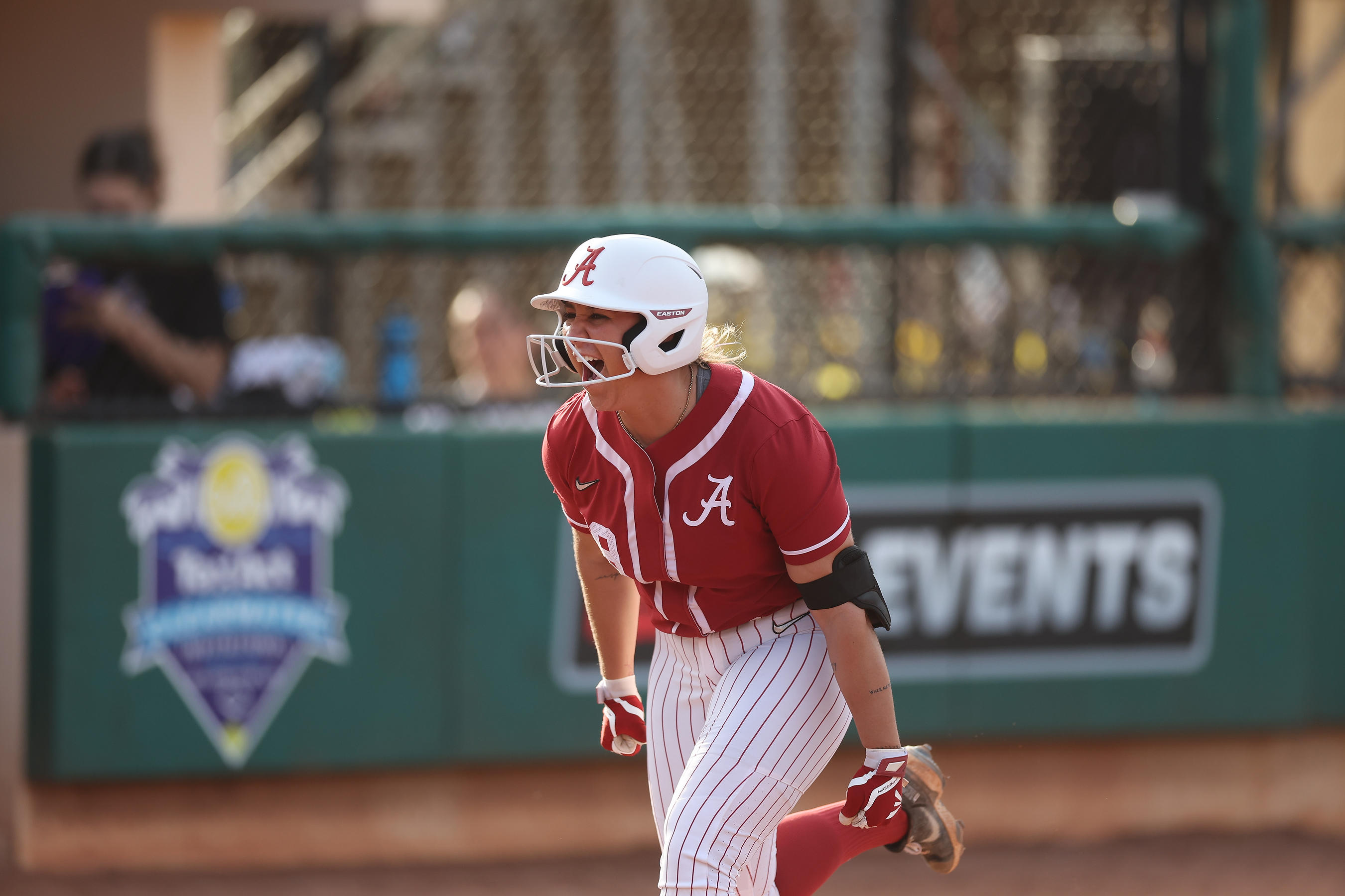 Live Updates: No. 12 Alabama Softball Vs. No. 20 UCF - Sports ...