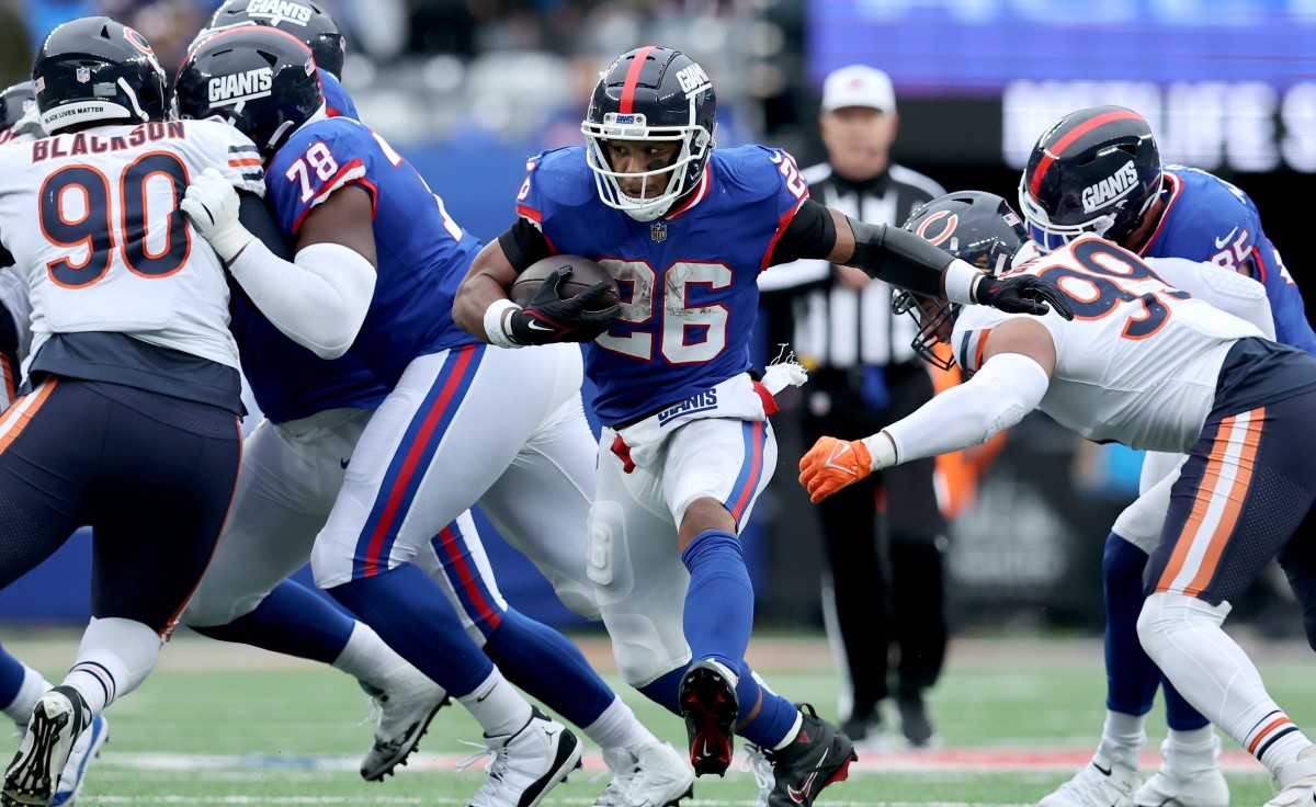 Column: Chicago Bears, New York Giants have similar issues