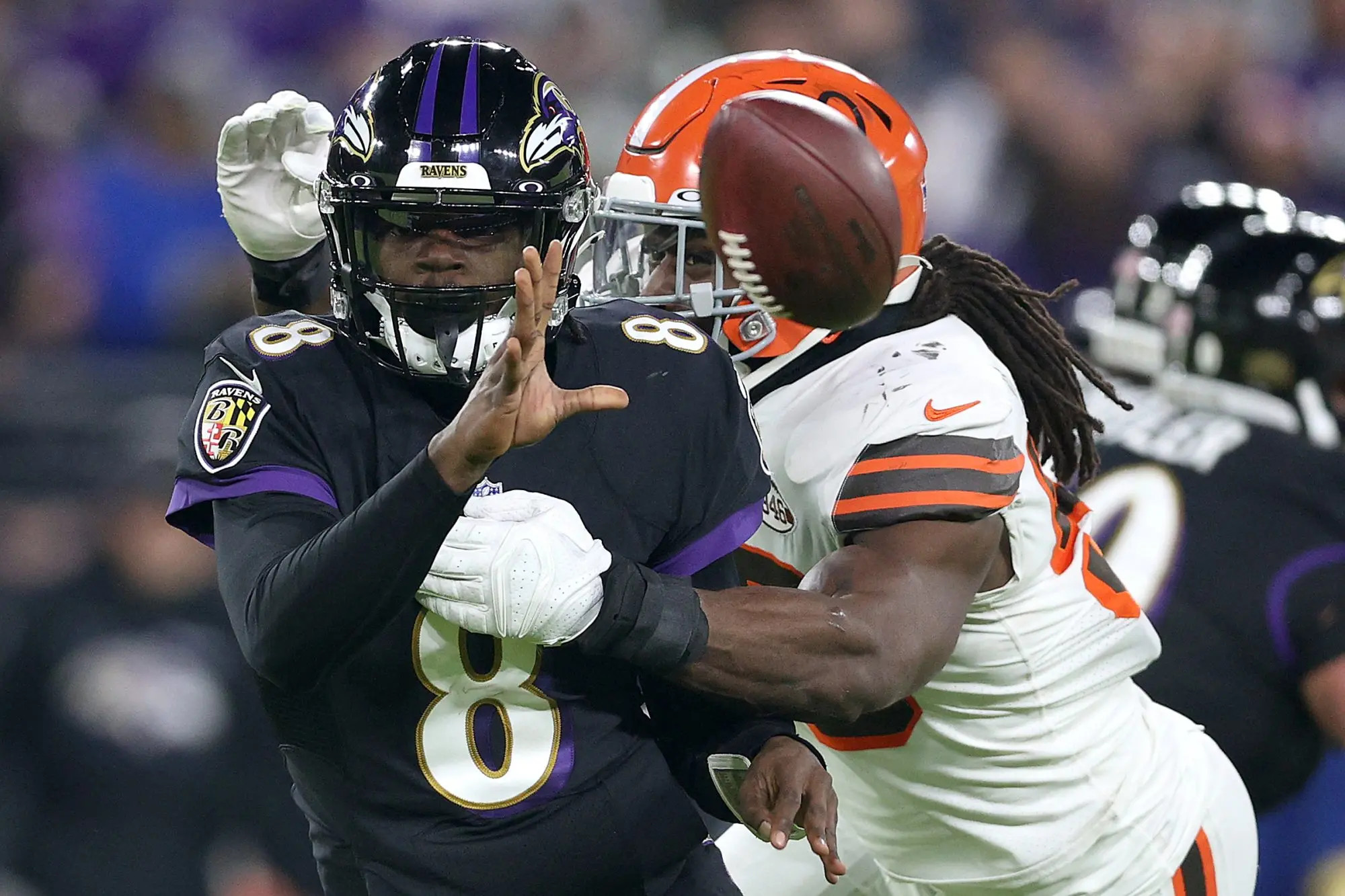 Ravens Indicating to Free Agents Baltimore 'Not Committing' to Signing Lamar  Jackson, Claims ESPN - Sports Illustrated Baltimore Ravens News, Analysis  and More