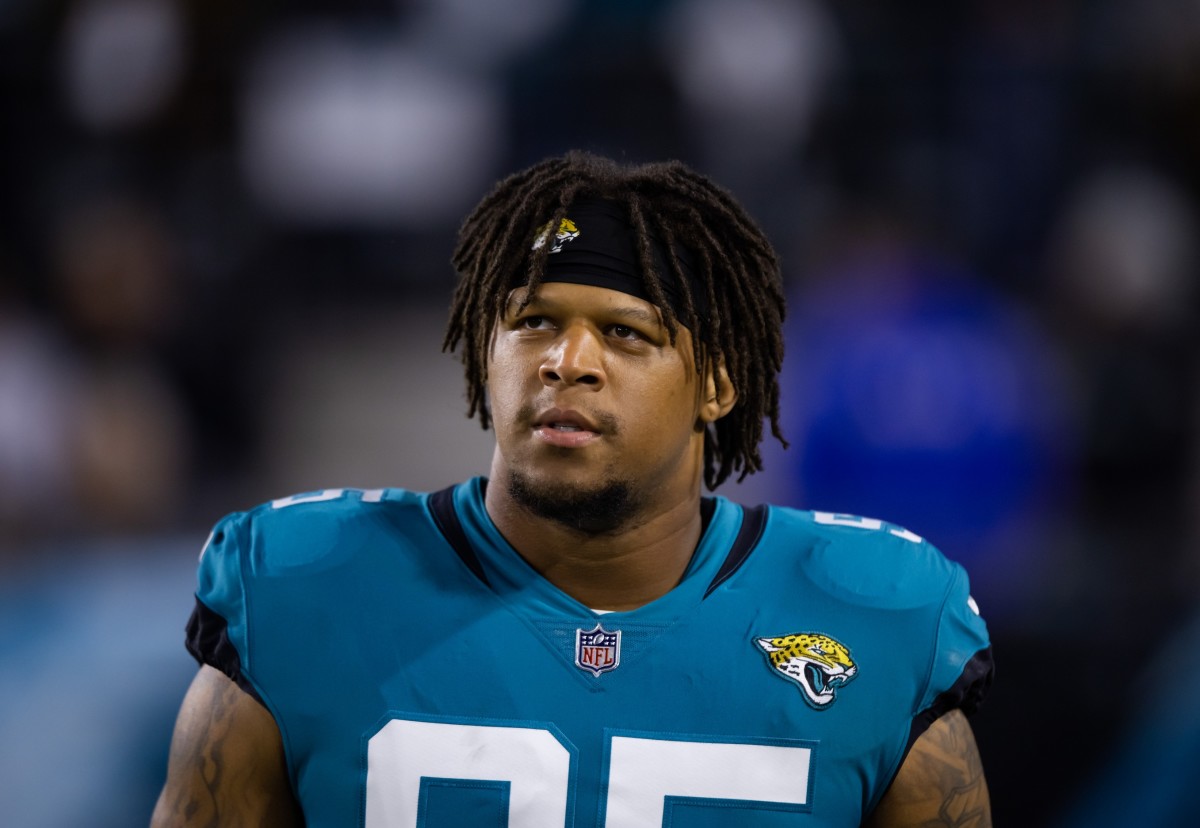 Jacksonville Jaguars Sign Roy Robertson-Harris To 3-Year Extension ...