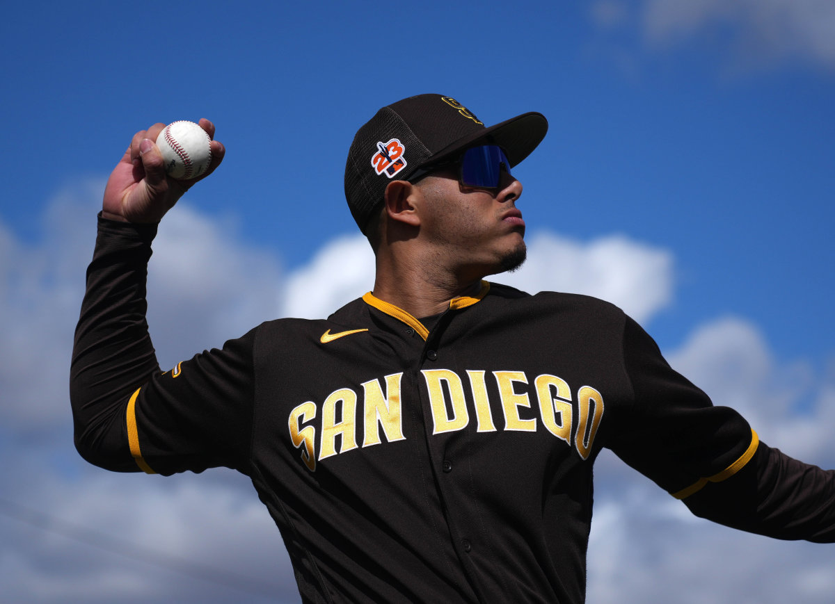 Padres uniforms: San Diego returns to brown jerseys in 2020 - Sports  Illustrated