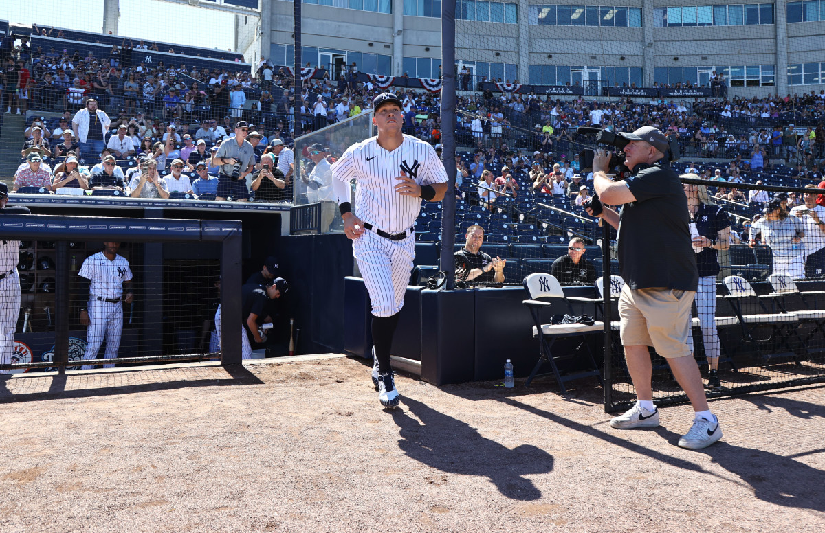 PHOTOS Major League Baseball Opening Day  National Review