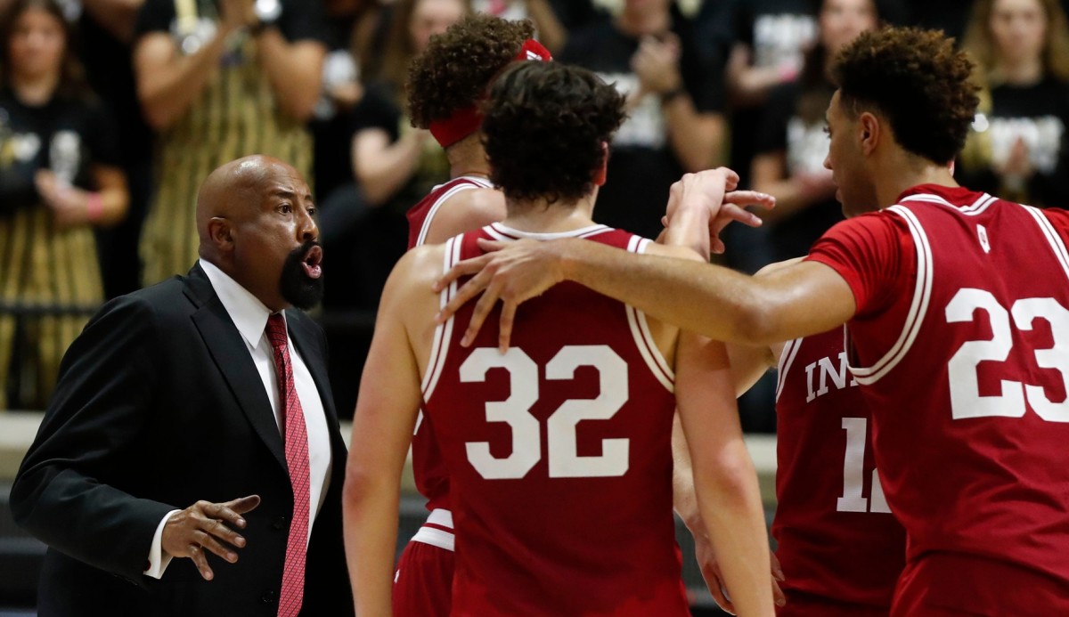 Indiana To Compete In 2024 Battle 4 Atlantis Sports Illustrated   Mike Woodson 