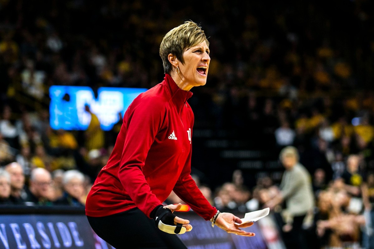 Teri Moren Wins Big Ten Coach Of The Year After Record Season Sports Illustrated Indiana 8376