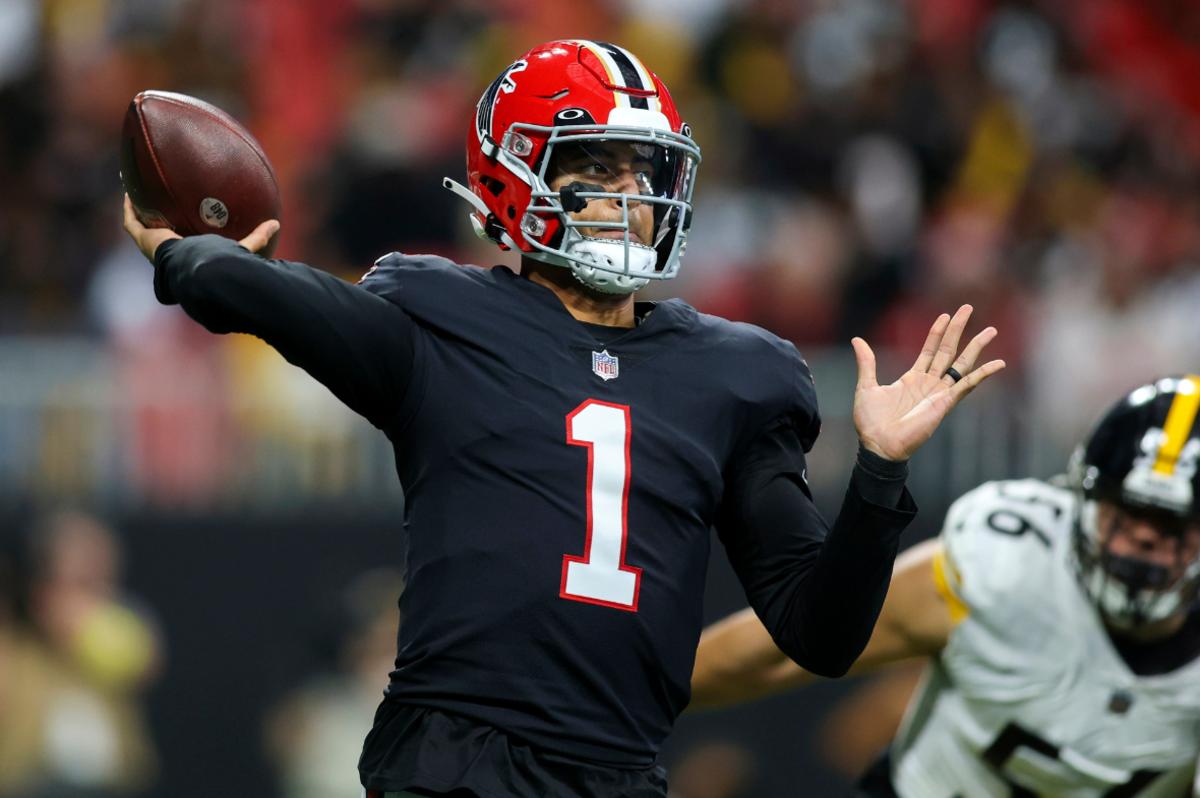 Marcus Mariota Cut; Possible Arizona Cardinals Quarterback Target? - Sports  Illustrated Arizona Cardinals News, Analysis and More