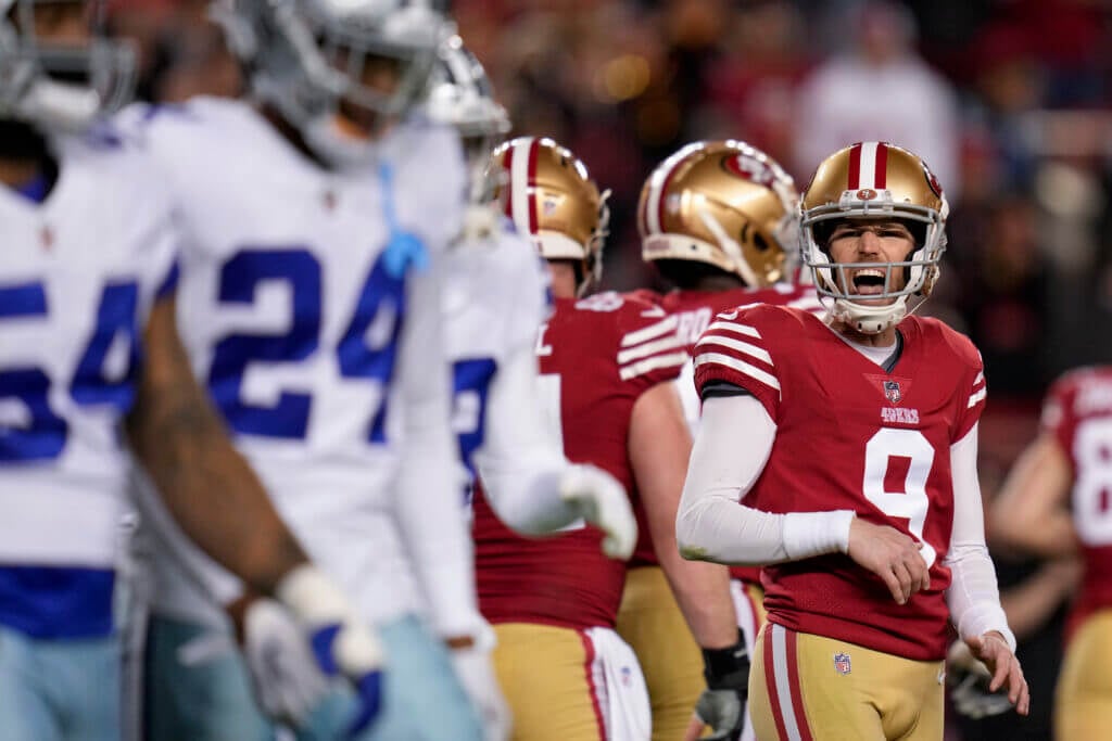 Robbie Gould San Francisco 49ers Unsigned 2021 NFC Divisional Playoffs Game-Winning  Field Goal Photograph