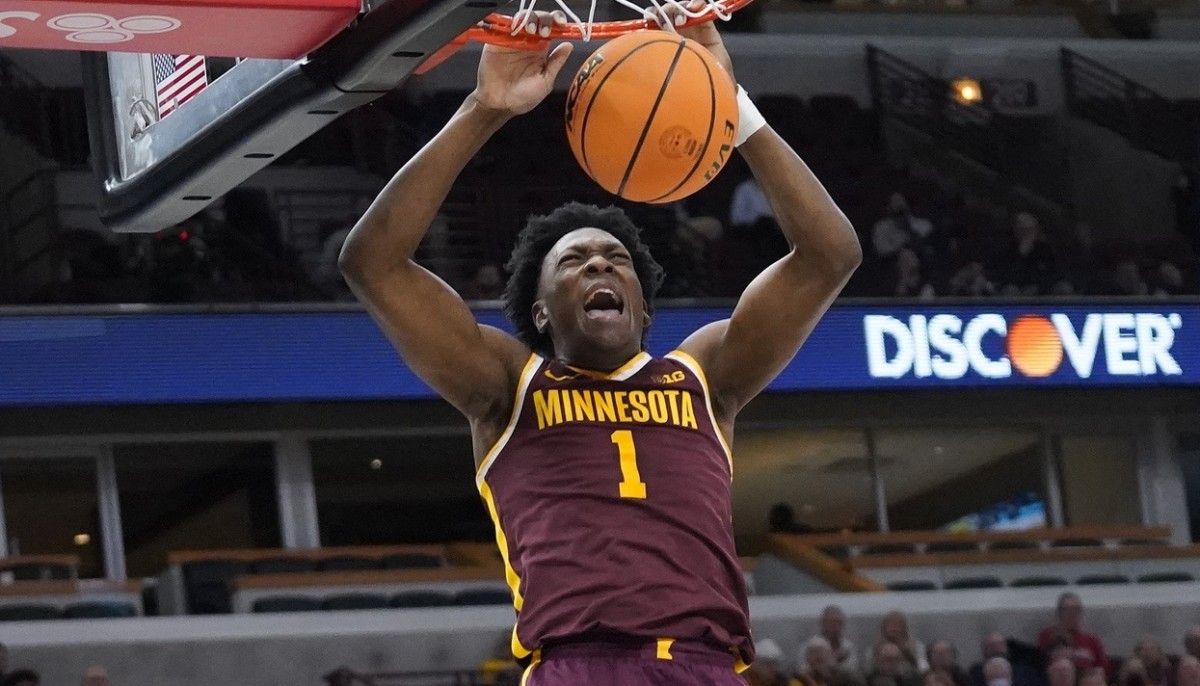 Minnesota forward Joshua Ola-Joseph (1) dunks against Nebraska during the second half on Wednesday. (David Banks-USA TODAY Sports)