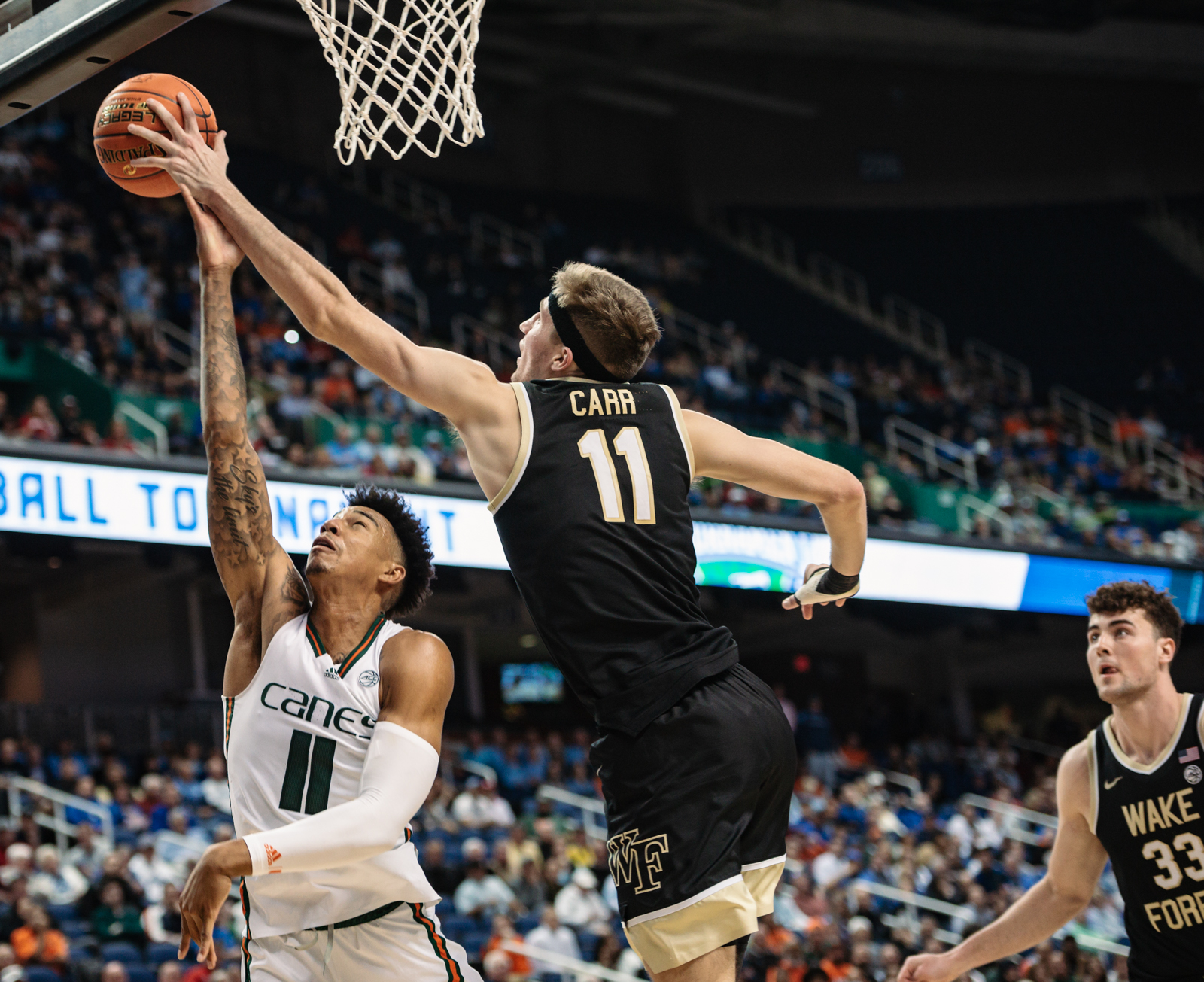 WATCH: Wake Forest's Daivien Williamson hits buzzer-beater to stun Syracuse  in ACC Tournament - Sports Illustrated Wake Forest News, Analysis and More