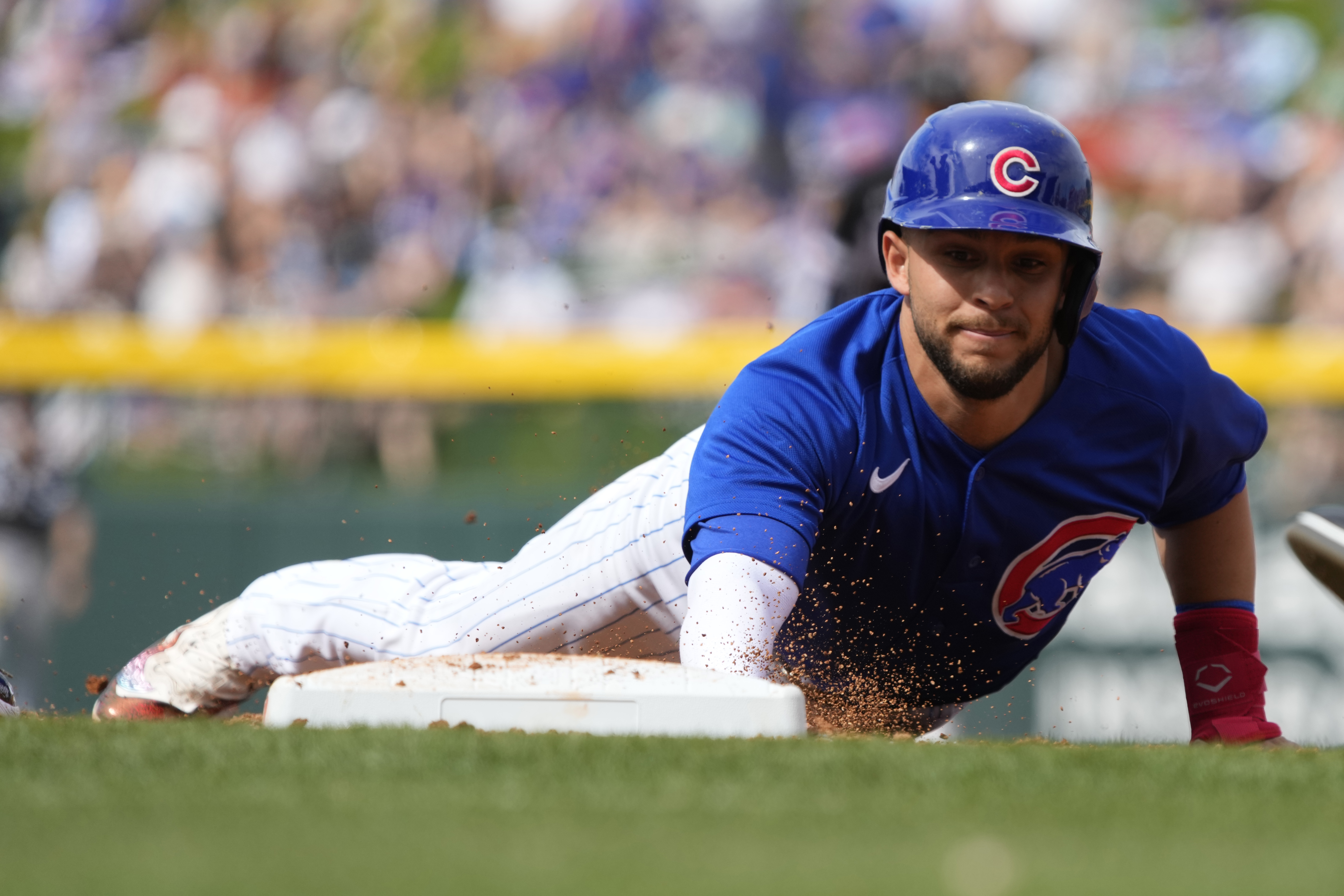Should Chicago Cubs Continue to Roster Eric Hosmer Over Top Prospects? -  Sports Illustrated Inside The Cubs