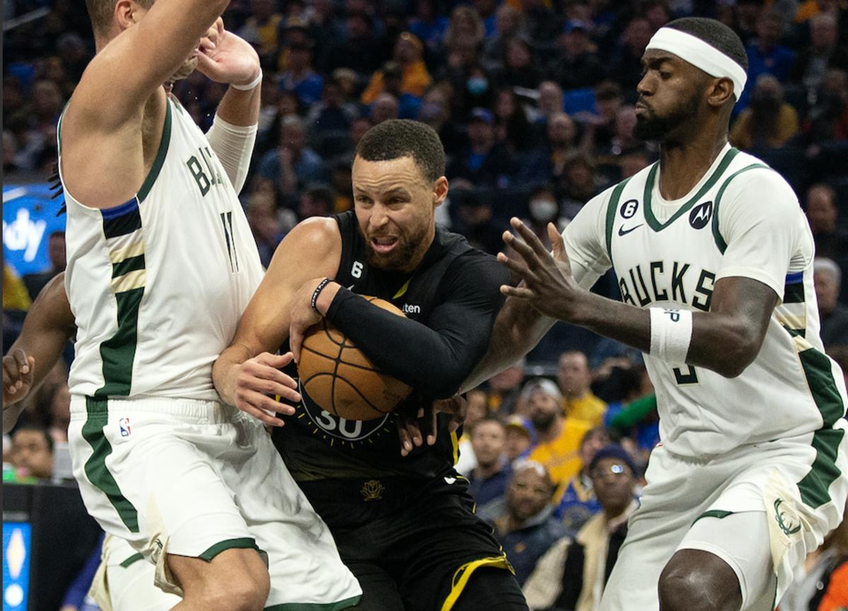 Steph Curry Reacts to Heroic Performance vs. Bucks Inside the Warriors