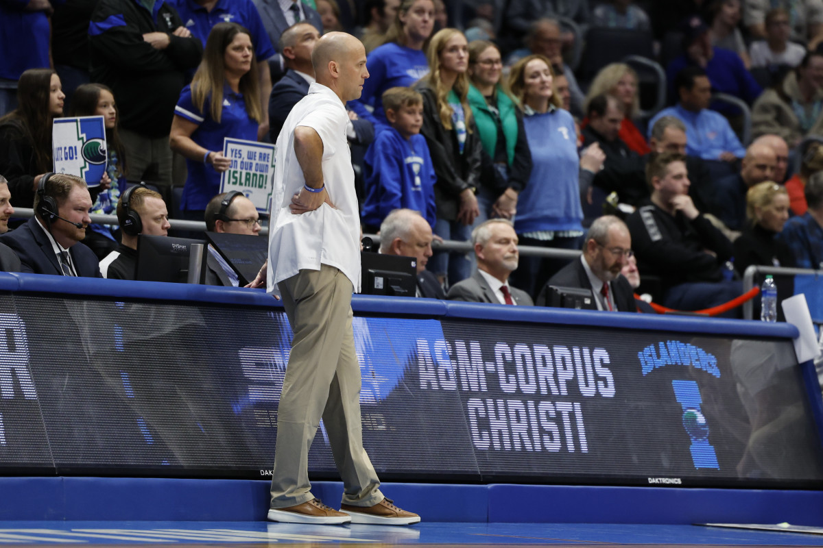 Mar 14, 2023; Dayton, OH, USA; Texas A&M-CC Islanders head coach Steve Lutz looks on in the second half against the Southeast Missouri State Redhawks at UD Arena. Mandatory Credit: Rick Osentoski-USA TODAY Sports