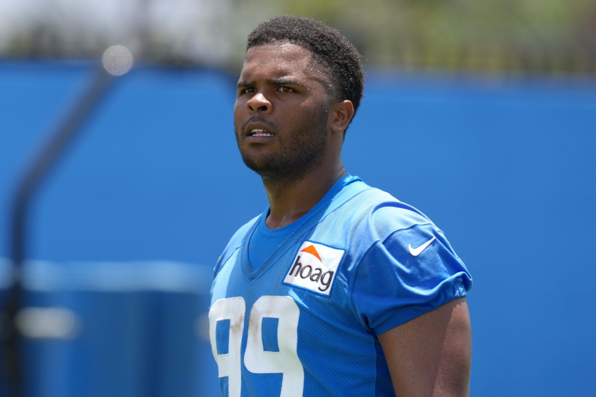 Chargers News: Former LA DT Jerry Tillery Resigns With Division-Rival  Raiders - Sports Illustrated Los Angeles Chargers News, Analysis and More